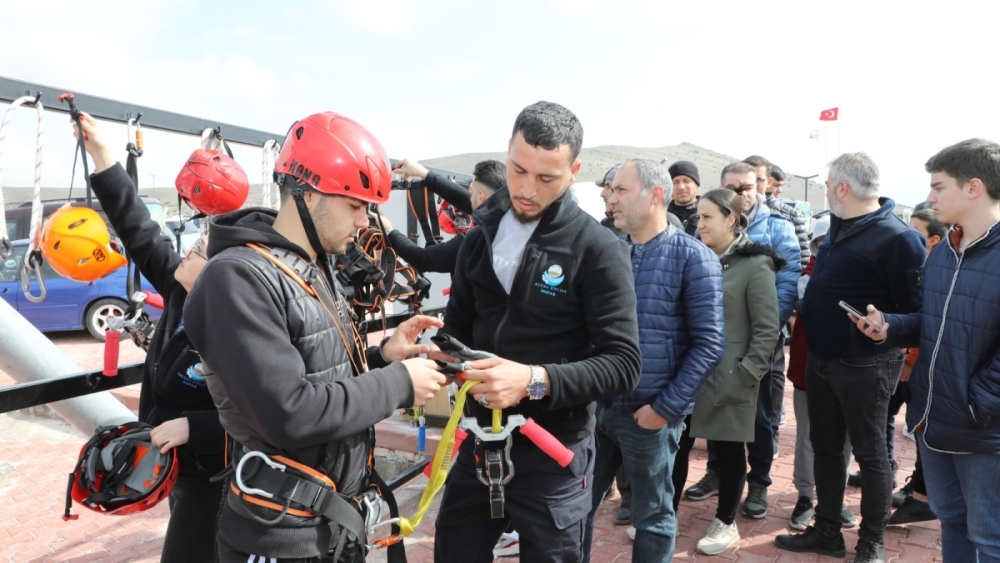 9 Günlük bayram tatilinin gözdesi İncesu Zipline oldu